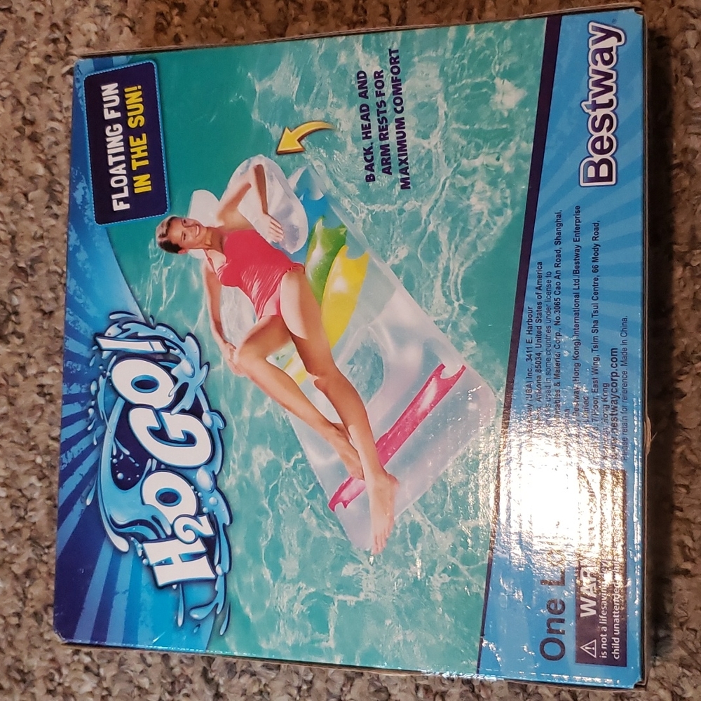 H2O go pool  Kool lounge